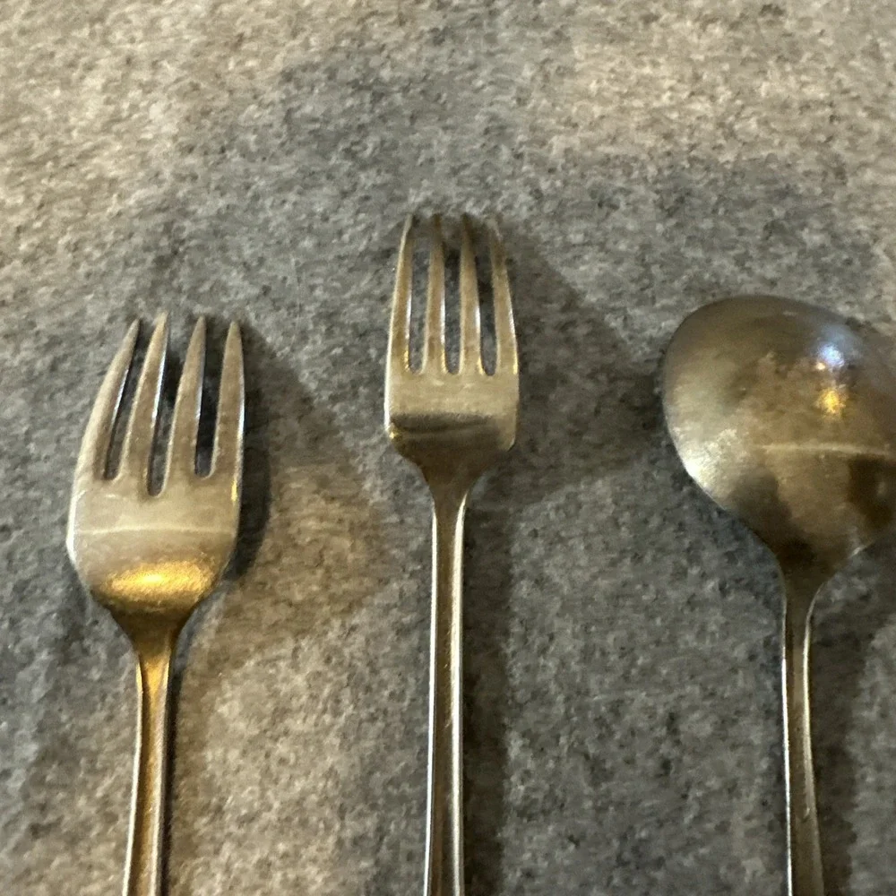 Oneida Community Evening Star Silver Plated 2 Forks 1 Soup Spoon Vintage
